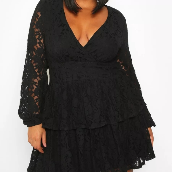 PLUS LACE PLUNGE RUFFLE SKATER DRESS - Picture 3 of 4